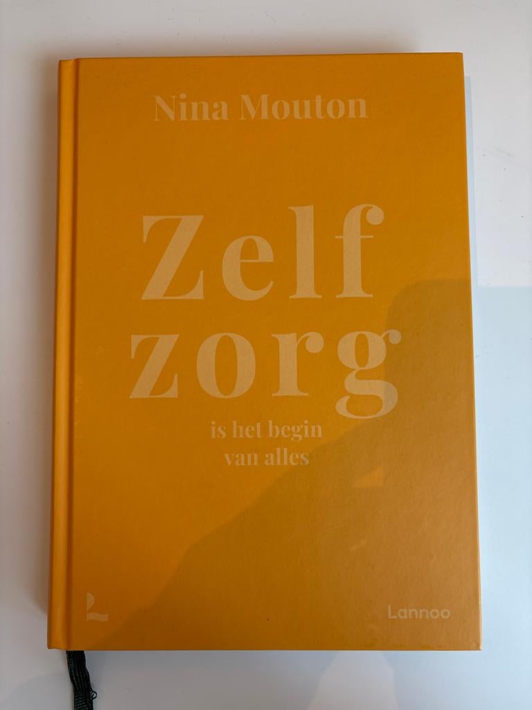 Zelfzorg - Nina Mouton, Boeken, Ophalen of Verzenden, Nieuw