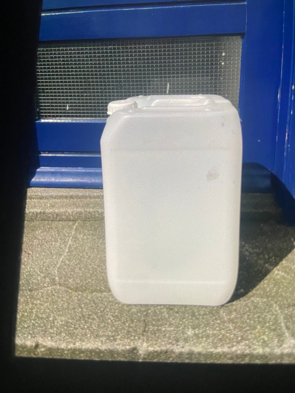 Jerrycans, Minder dan 75 liter, Ophalen, Zo goed als nieuw