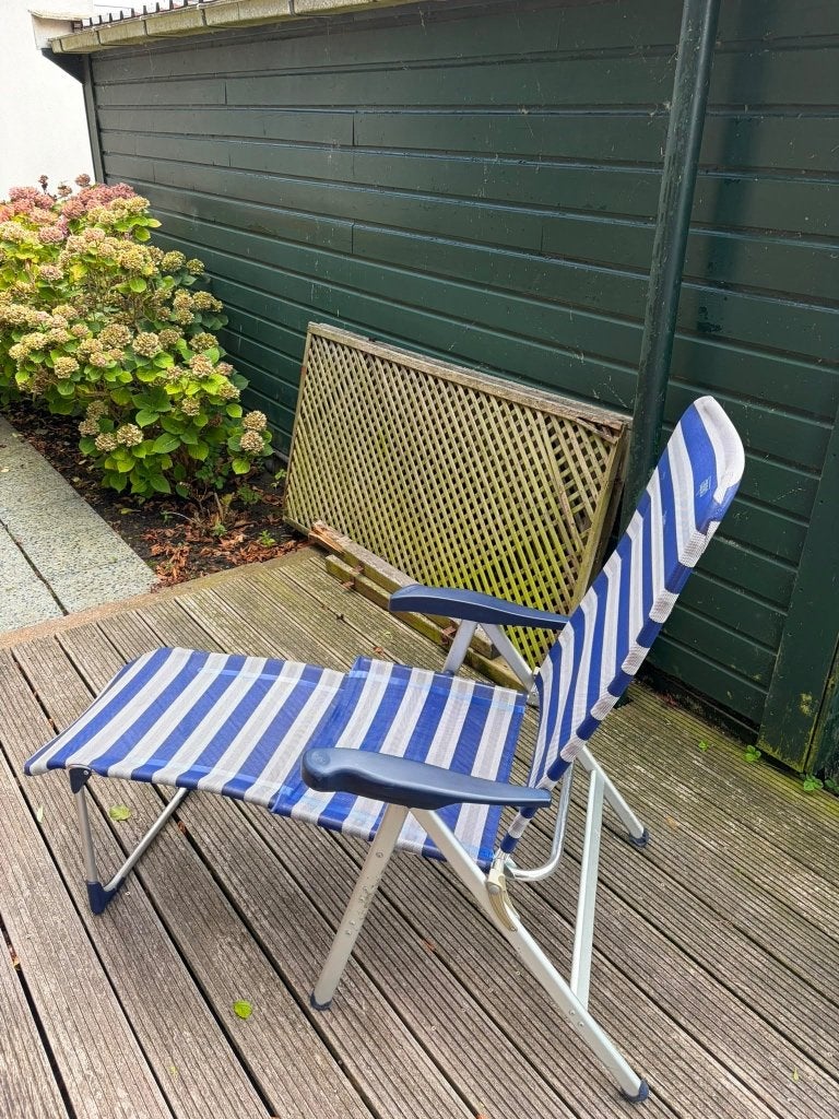 Tuinstoel Crespo met voetenbankje., Caravans en Kamperen, Ophalen, Gebruikt, Campingstoel