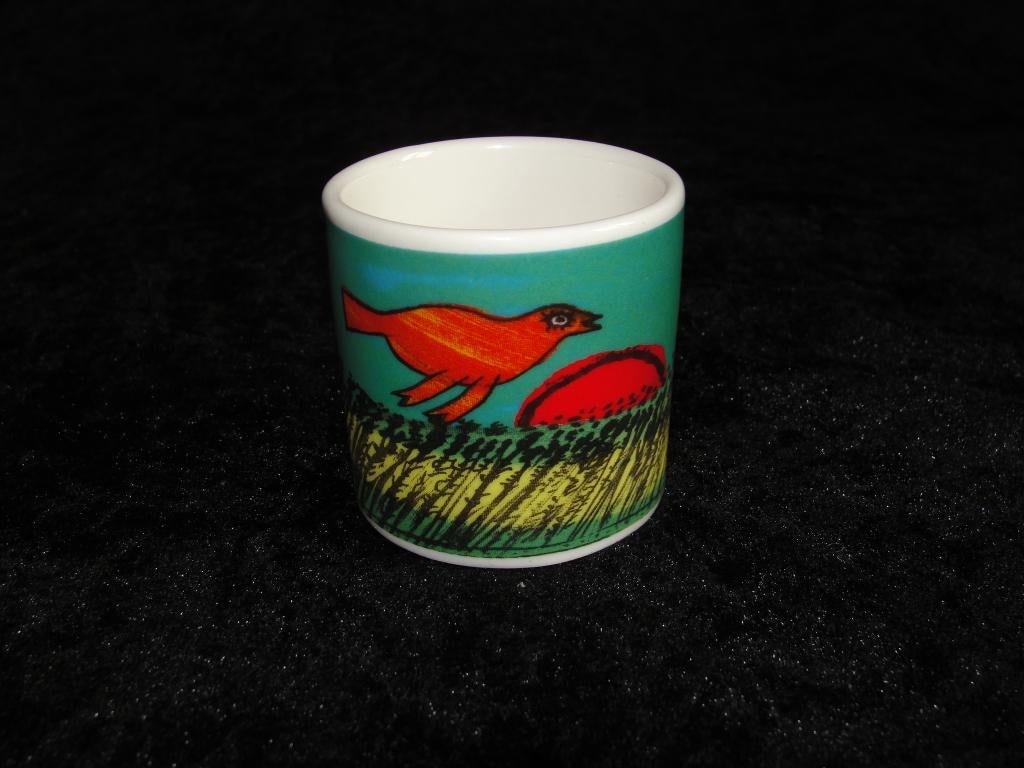 Corneille eierdopje, groen met rode vogels, hg 5 cm, dsn 5 c, Ophalen of Verzenden, Zo goed als nieuw, Overige stijlen, Kop(pen) en/of Schotel(s)