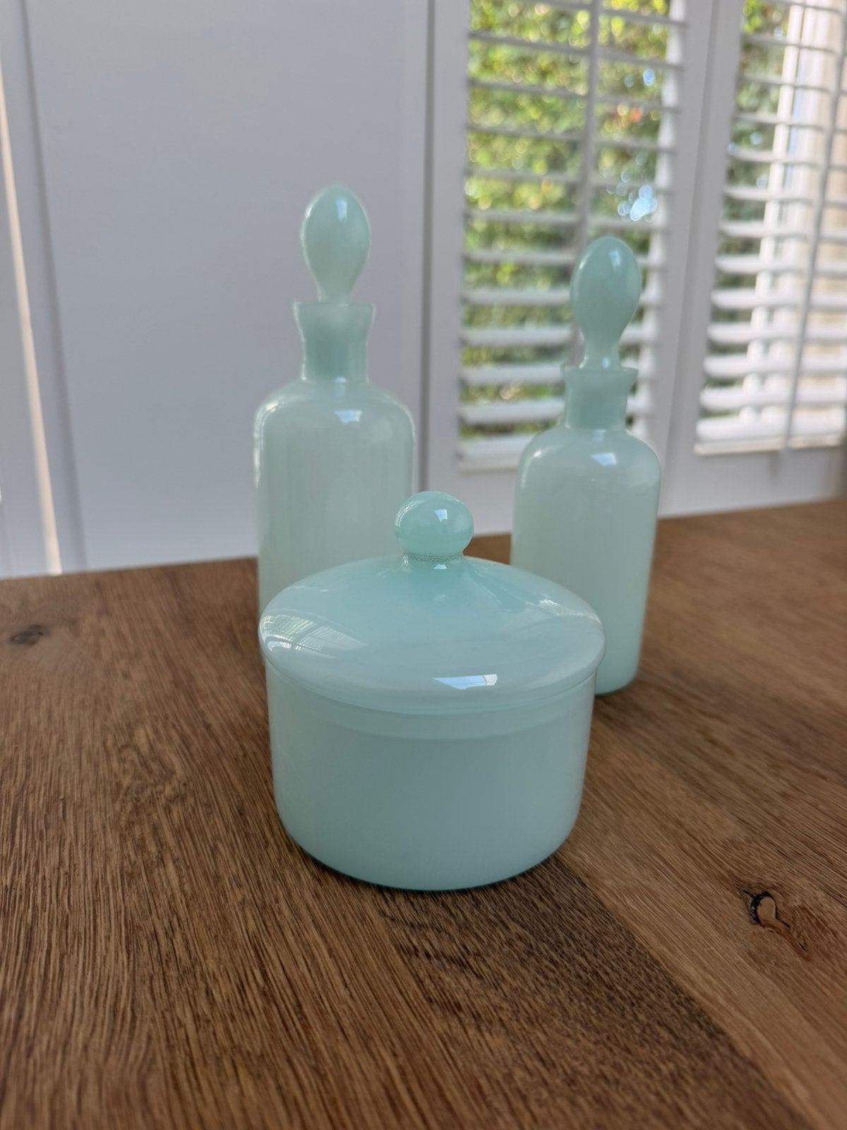 Antiek opaline flesjes en pot met deksel rond 1920, Ophalen of Verzenden