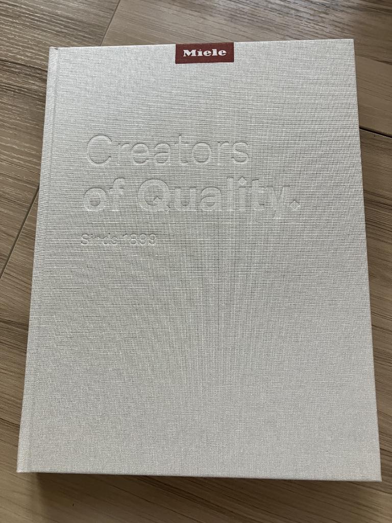 Boek Miele Anniversary Book Creators of quality sinds 1899, Boeken, Kookboeken, Ophalen of Verzenden, Nieuw