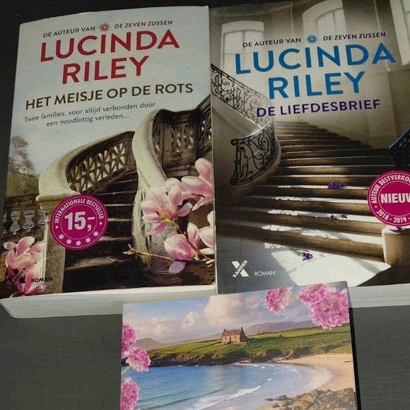boeken Lucinda riley, Boeken, Romans, Ophalen of Verzenden, Zo goed als nieuw