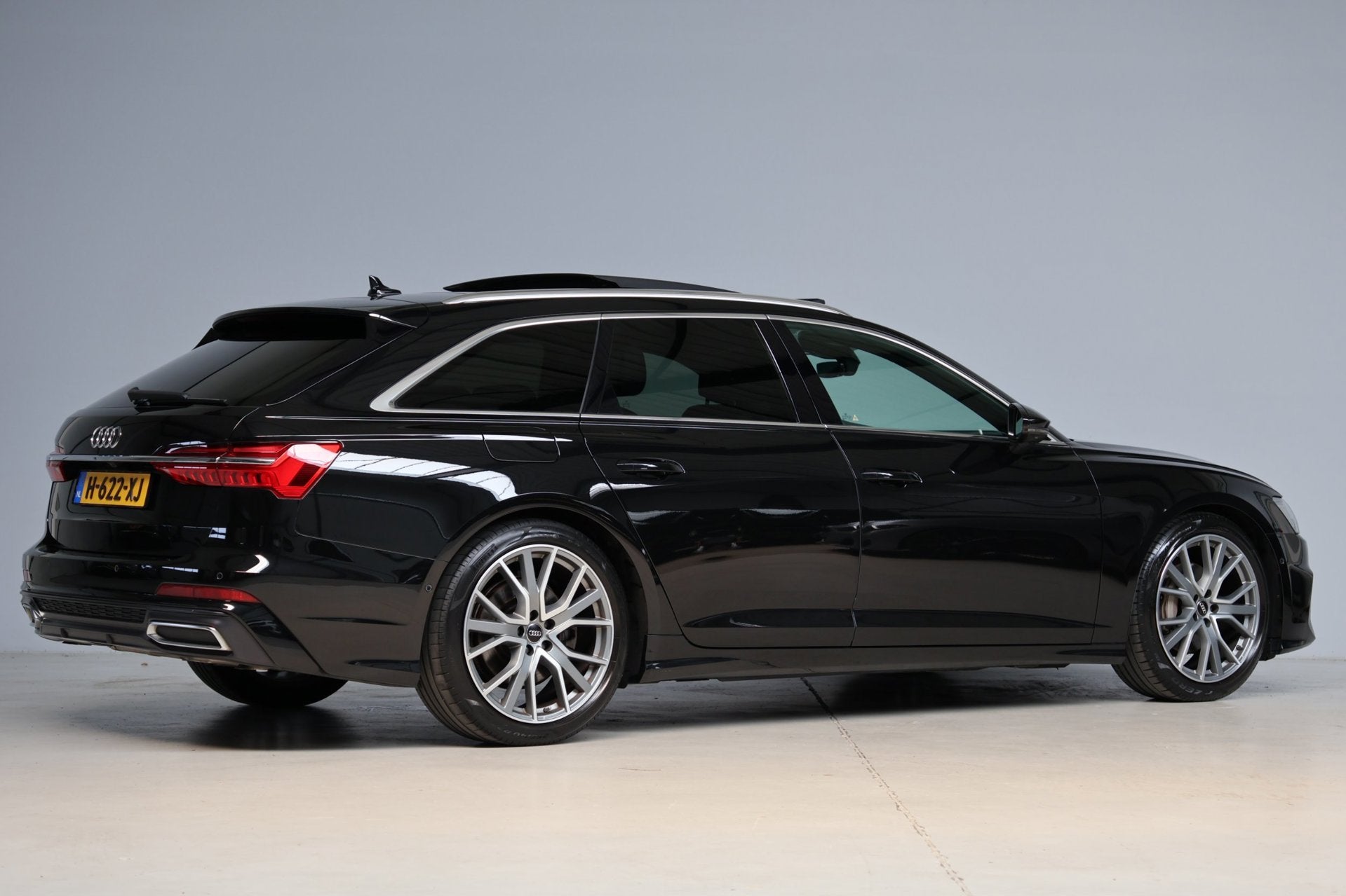 Audi A6 Avant 45 TFSI Quattro S edition | panoramadak | mass, Auto's, Audi, Automaat, Dealer onderhouden, 15 km/l, Gebruikt