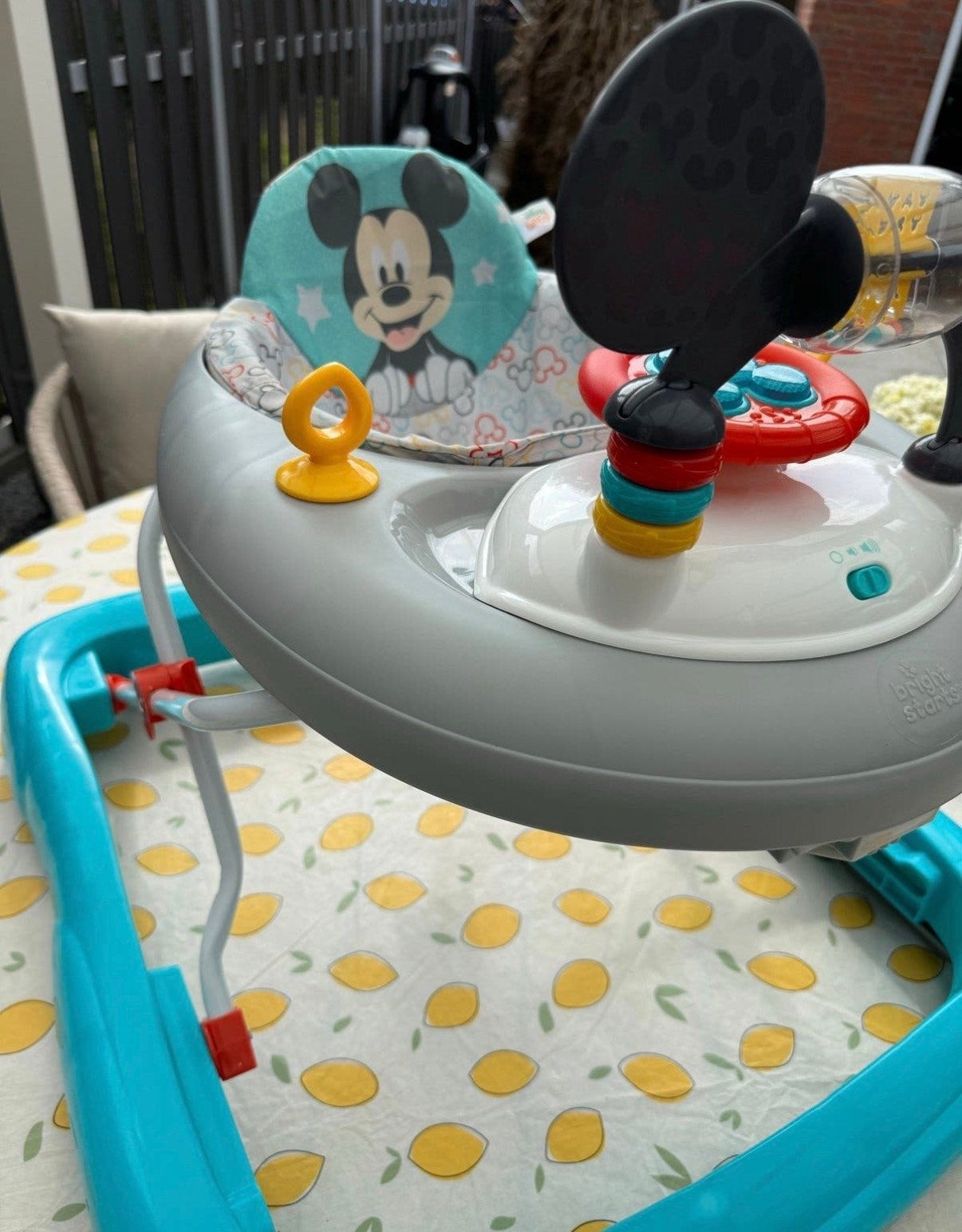 Bright Starts Mickey Mouse Loopstoel, Ophalen, Zo goed als nieuw, Overige typen, Met geluid