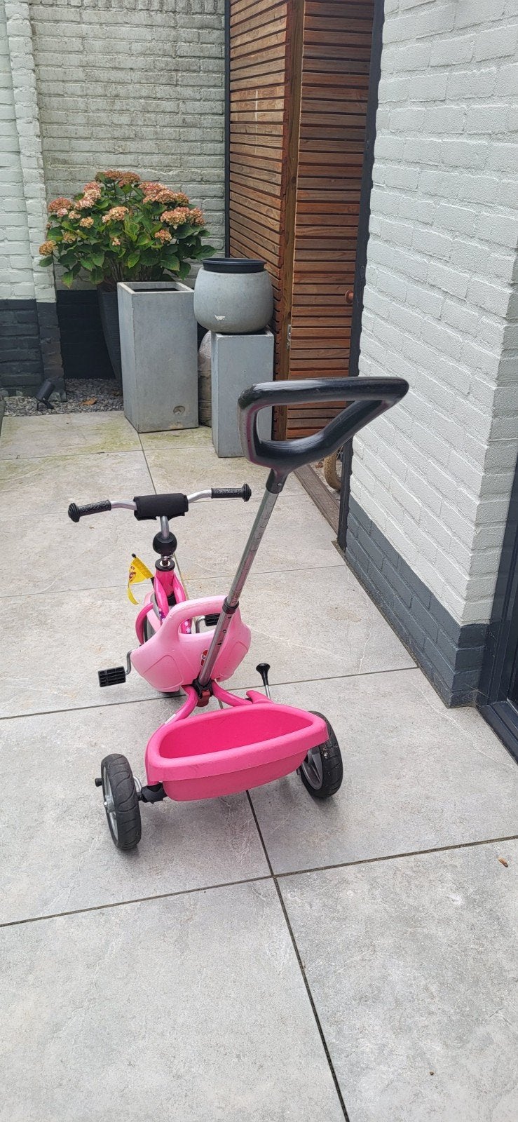 Foto 2 van Puky driewieler met duwstang - Roze