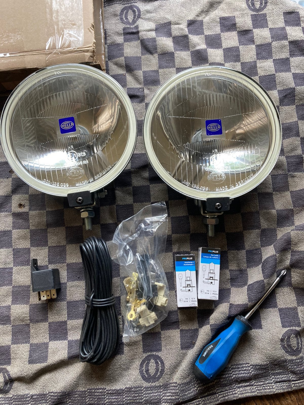 Oldtimer 1 set Hella verstralers met covers comet 500, Auto-onderdelen, Ophalen of Verzenden, Nieuw