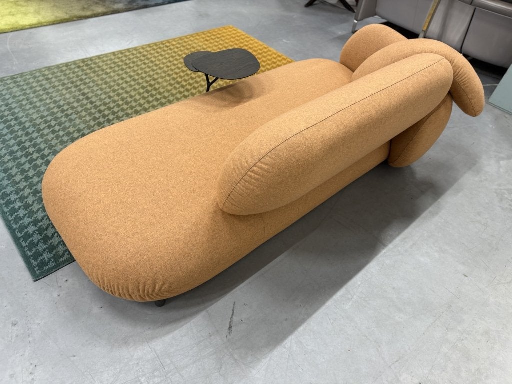 Nieuw Leolux Pulla Divan Bank oranje stof Design 225, Leolux, Info@leolux.nl, 75 tot 100 cm, Ophalen of Verzenden