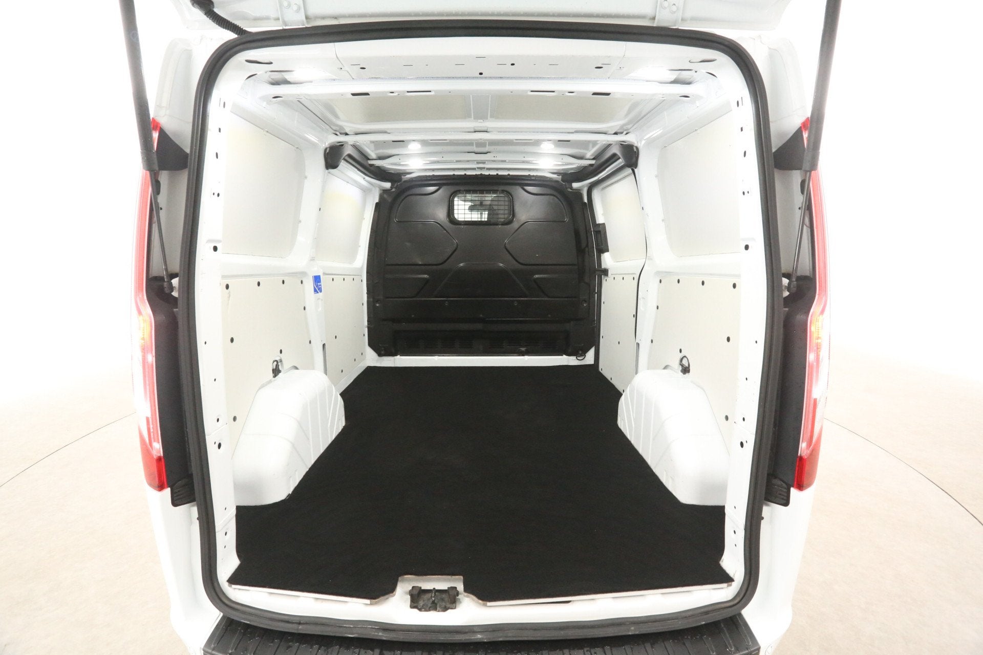 Ford Transit Custom L1H1 PHEV | Airco | Camera | Cruise | 3, Auto's, Bestelauto's, Stof, Gebruikt, Euro 6, 2102 kg