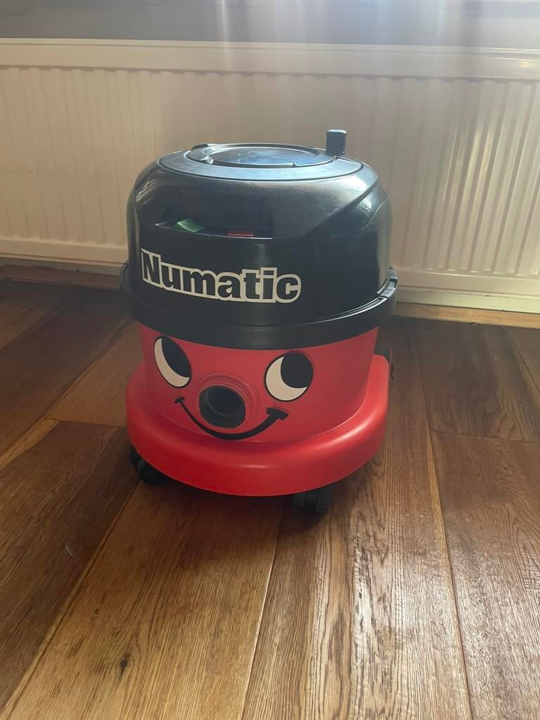Numatic stofzuiger, Ophalen of Verzenden, Zo goed als nieuw