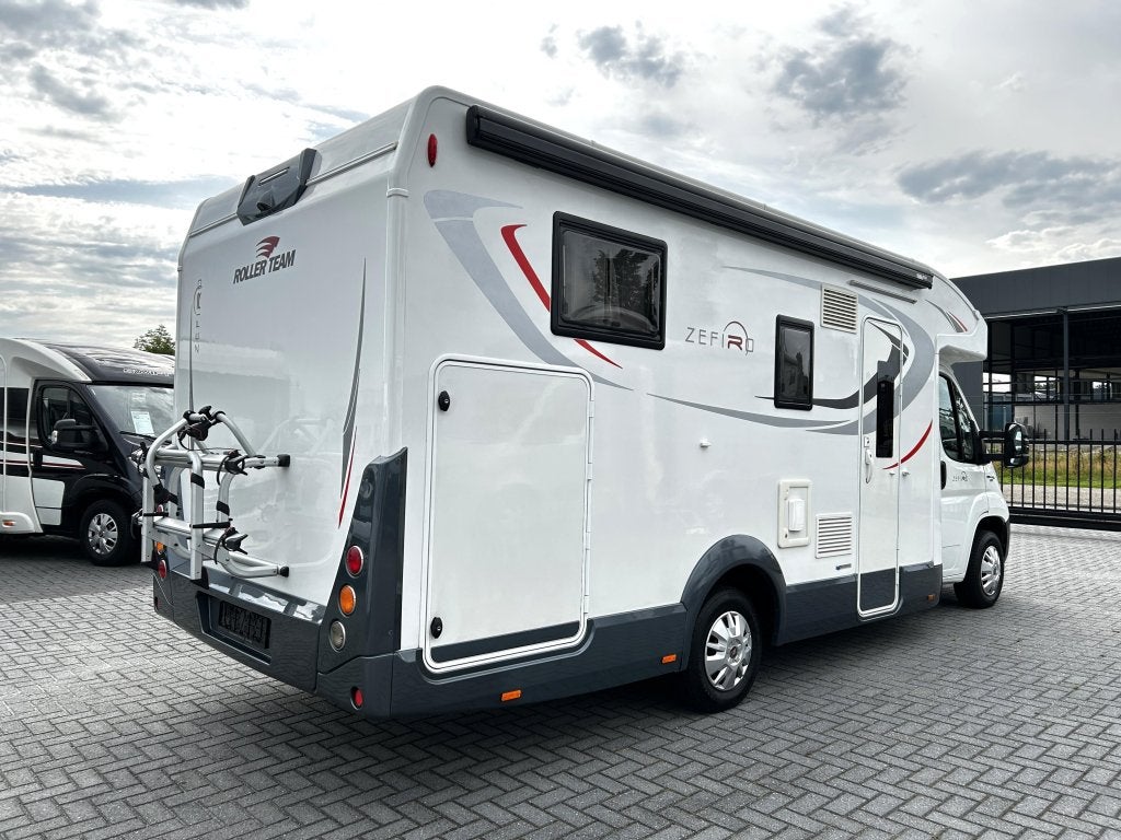 RollerTeam Zefiro 263TL Queensbed/2018/Euro6/Airco/6.9m, Caravans en Kamperen, Campers, Overige merken, Fiat, 6 tot 7 meter, Bedrijf
