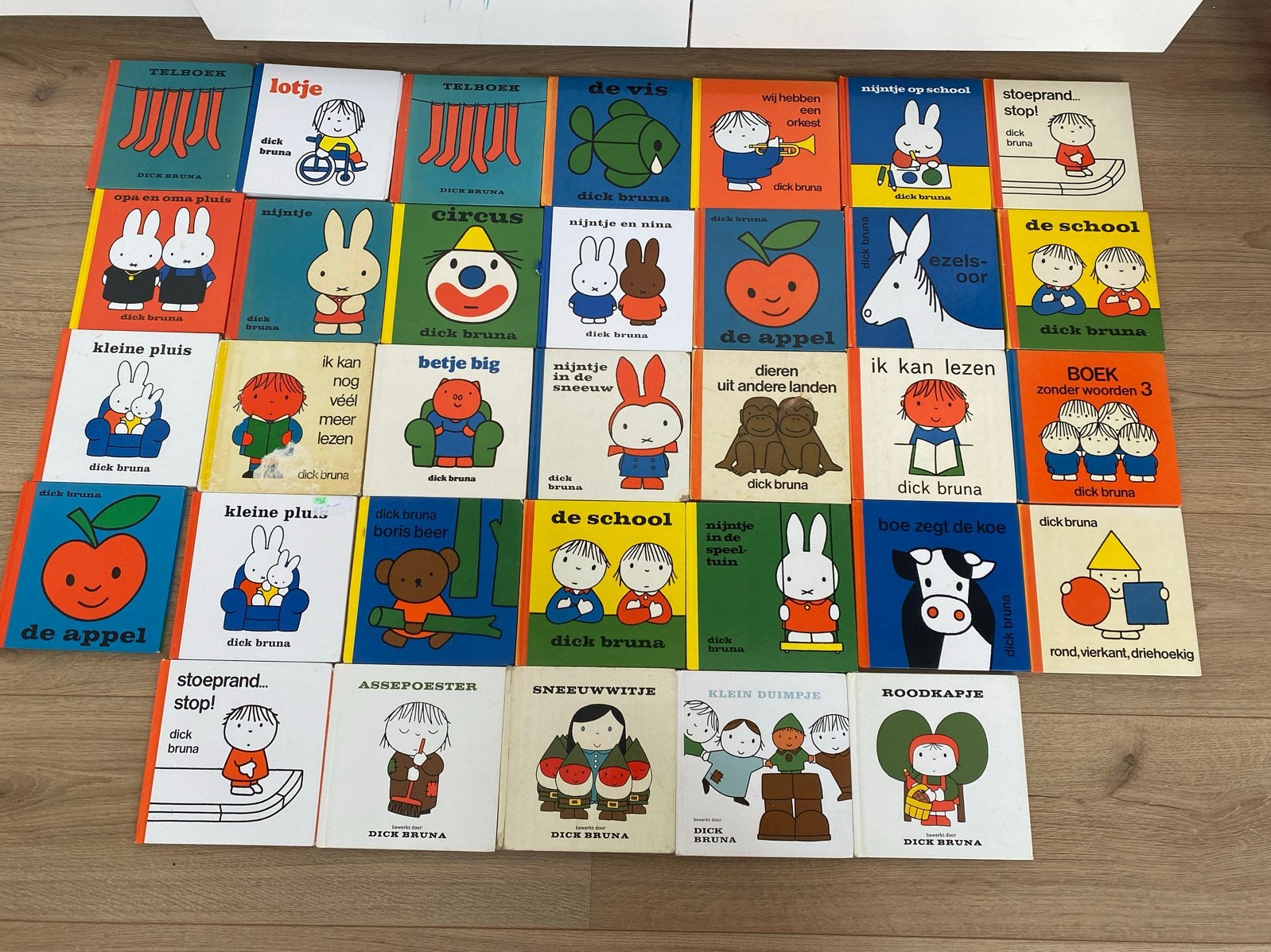 33 Oude Nijntje Boekjes - 70 80’s.Collectors Item Dick Bruna, Ophalen of Verzenden, Gelezen, 3 tot 4 jaar