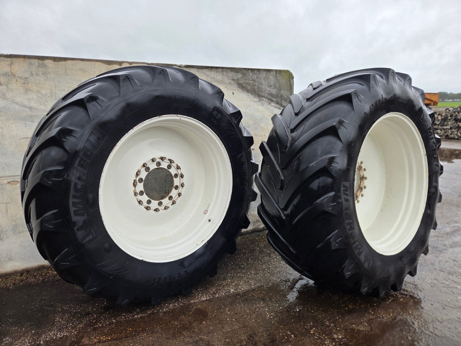 michelin banden vf 710/70r42, Ophalen of Verzenden