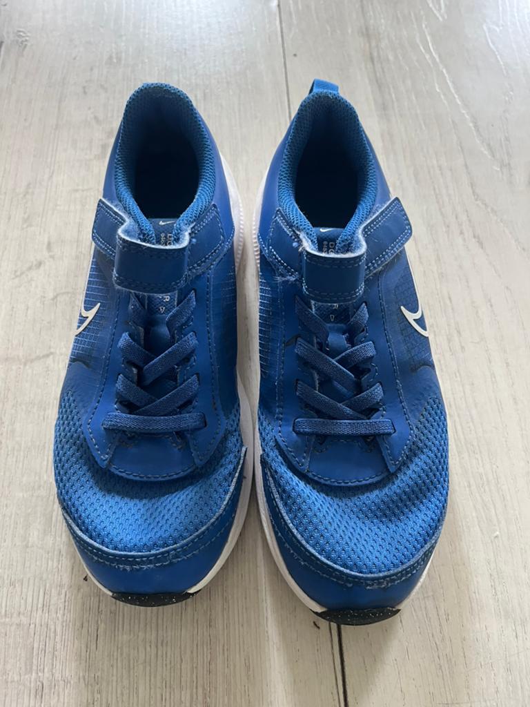 Nike 33,5, Ophalen of Verzenden, Zo goed als nieuw, Jongen of Meisje, Schoenen