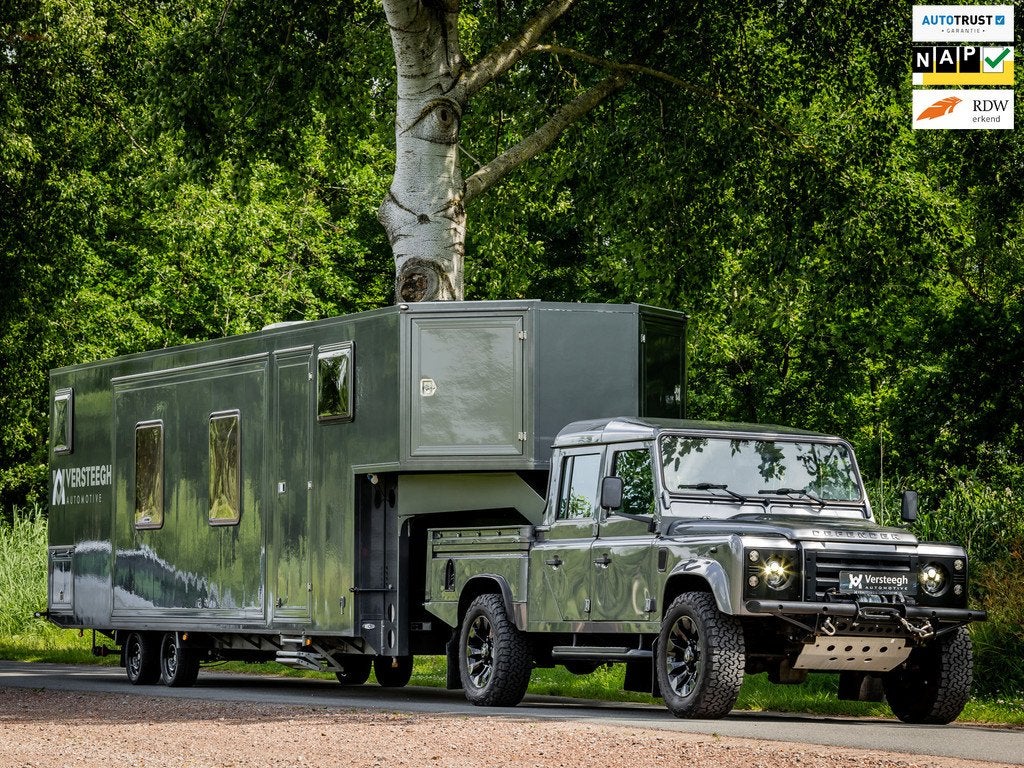 Land Rover Defender 2.2 D 130" S Crew Cab x Bolle Trailer|Zo, Auto's, Land Rover, Euro 5, Stof, Gebruikt, Zwart