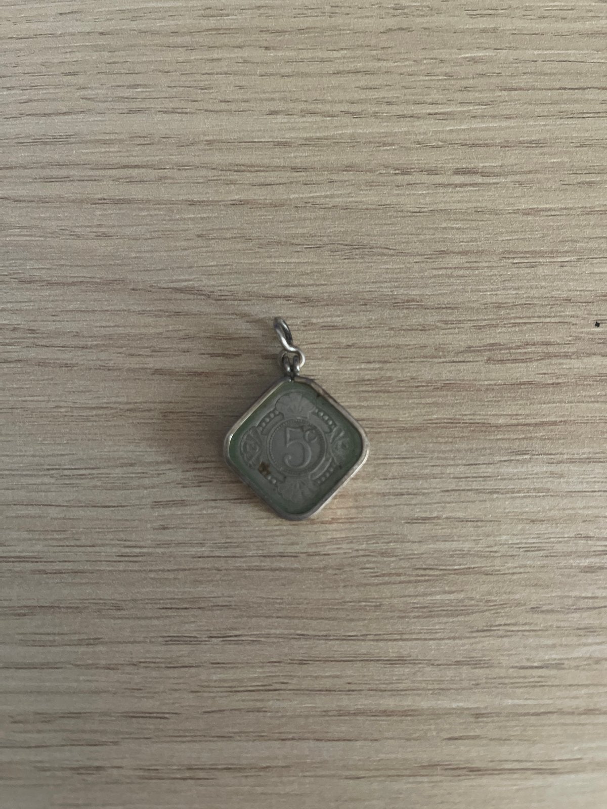 Vintage munt hanger - 5 cent Nederlands, Sieraden, Tassen en Uiterlijk, Ringen, Overige materialen, Gebruikt, Ophalen of Verzenden