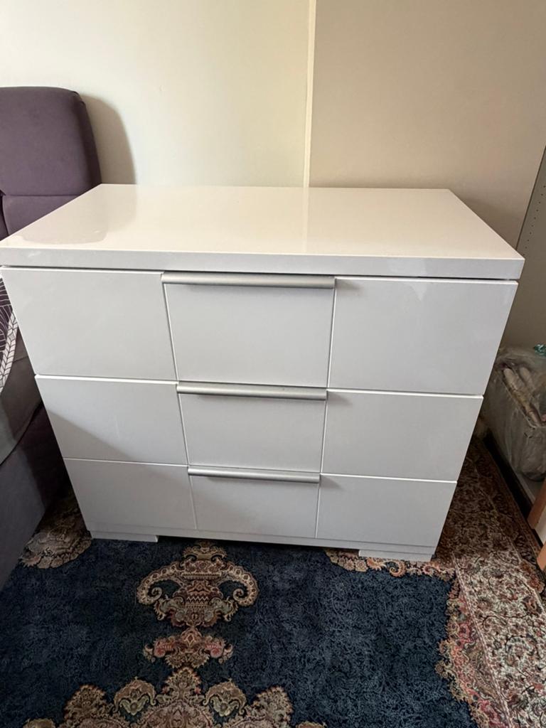 Baby kleiding kast, Ophalen of Verzenden, Zo goed als nieuw, 50 tot 70 cm, 90 tot 105 cm