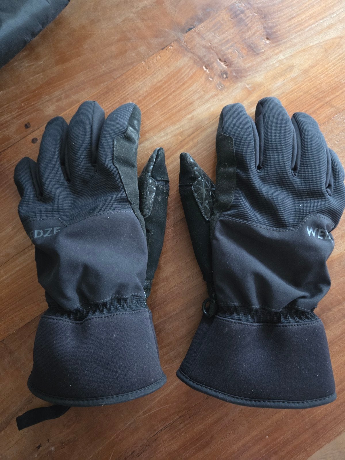 Z.g.a.n warme handschoenen maat XL, Kleding | Dames, Wintersportkleding, Ophalen of Verzenden, Zo goed als nieuw, Maat 46/48 (XL) of groter