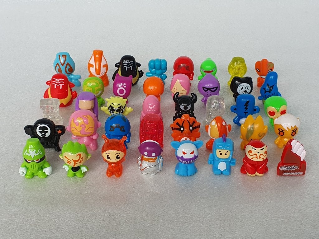 Lot van 40 Gogo's Crazy Bones, Ophalen of Verzenden, Gebruikt