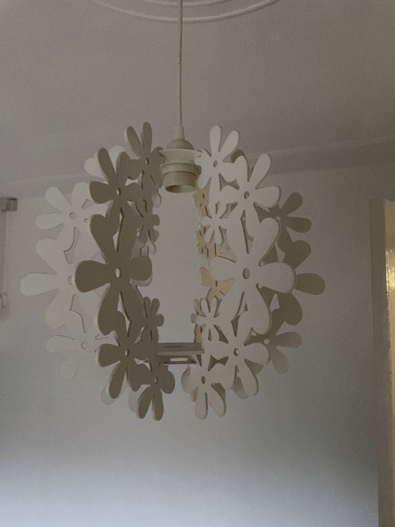 Willemse: Witte opengewerkt bloemen hanglamp, Kunststof, E27 (groot), Ophalen of Verzenden, Landelijk