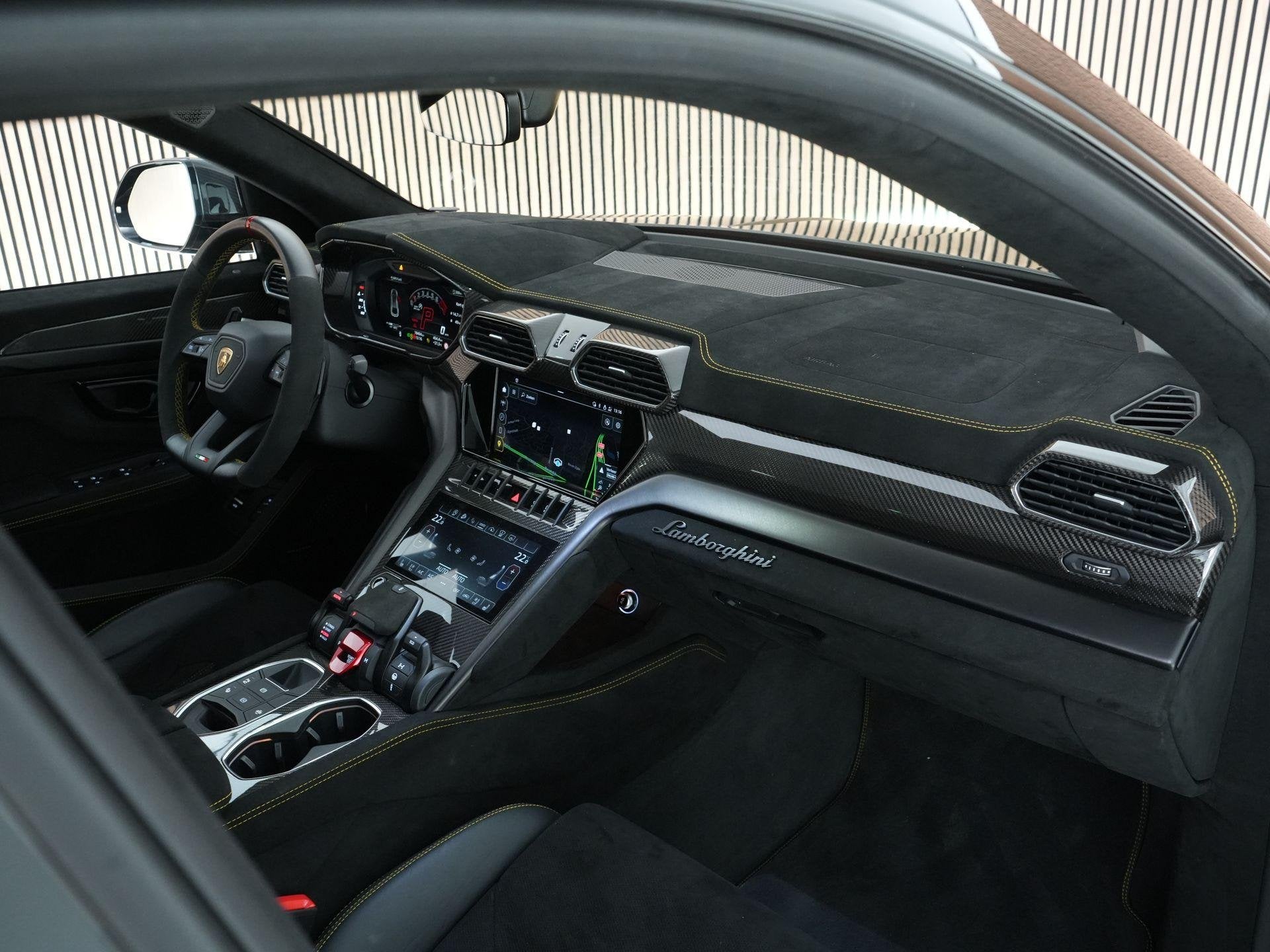 Lamborghini Urus Performante 4.0 666pk V8 |org NL|Akra|B&O a, Auto's, Automaat, Urus, Gebruikt, Alcantara