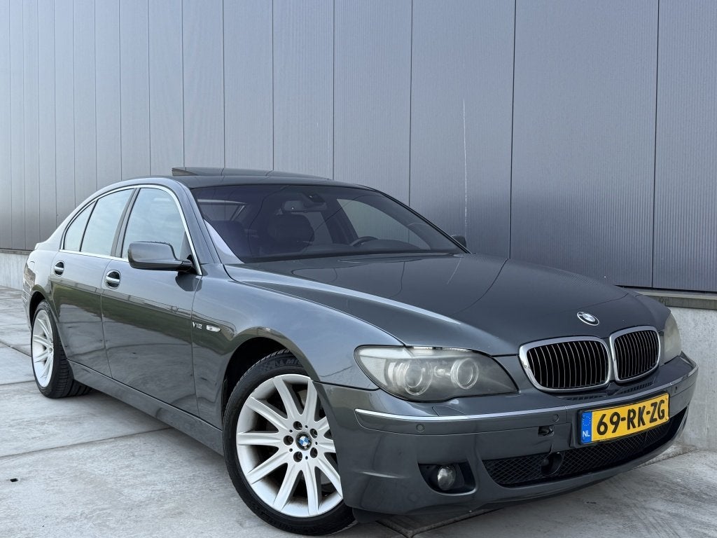 BMW 7 Serie 760i V12 445PK / Alcantara / *NAP* / Softclose /, Automaat, Gebruikt, Zwart, 12 cilinders