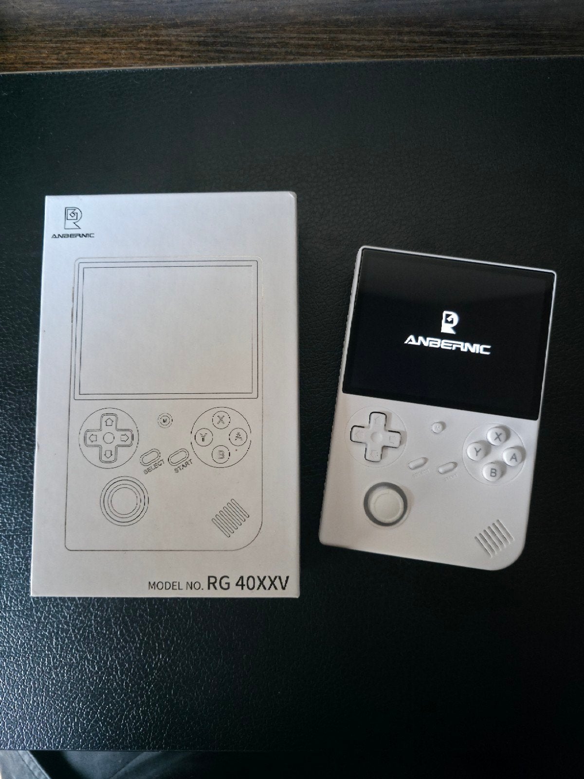 Anbernic RG40XXV Retro Handheld Console met veel games, Spelcomputers en Games, Ophalen, Anbernic, Zo goed als nieuw