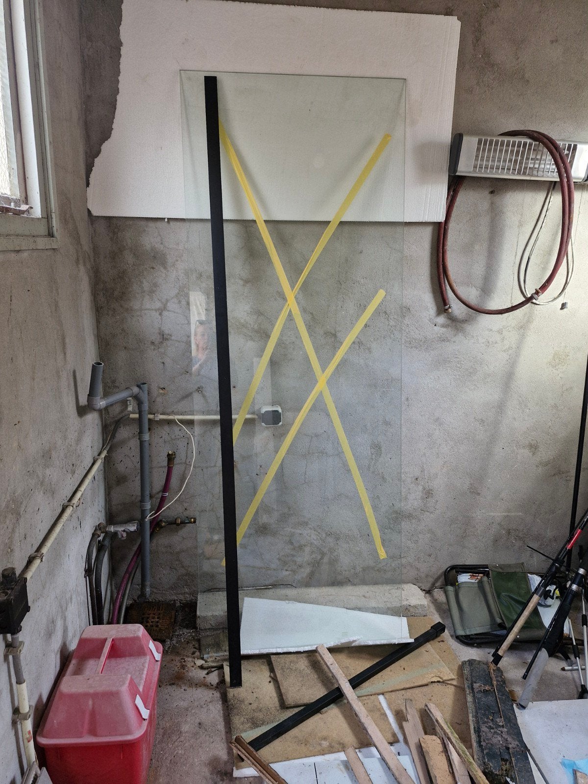 Nieuwe glazen douchewand met zwarte lijsten 200x75cm, Ophalen, Nieuw, Met douche