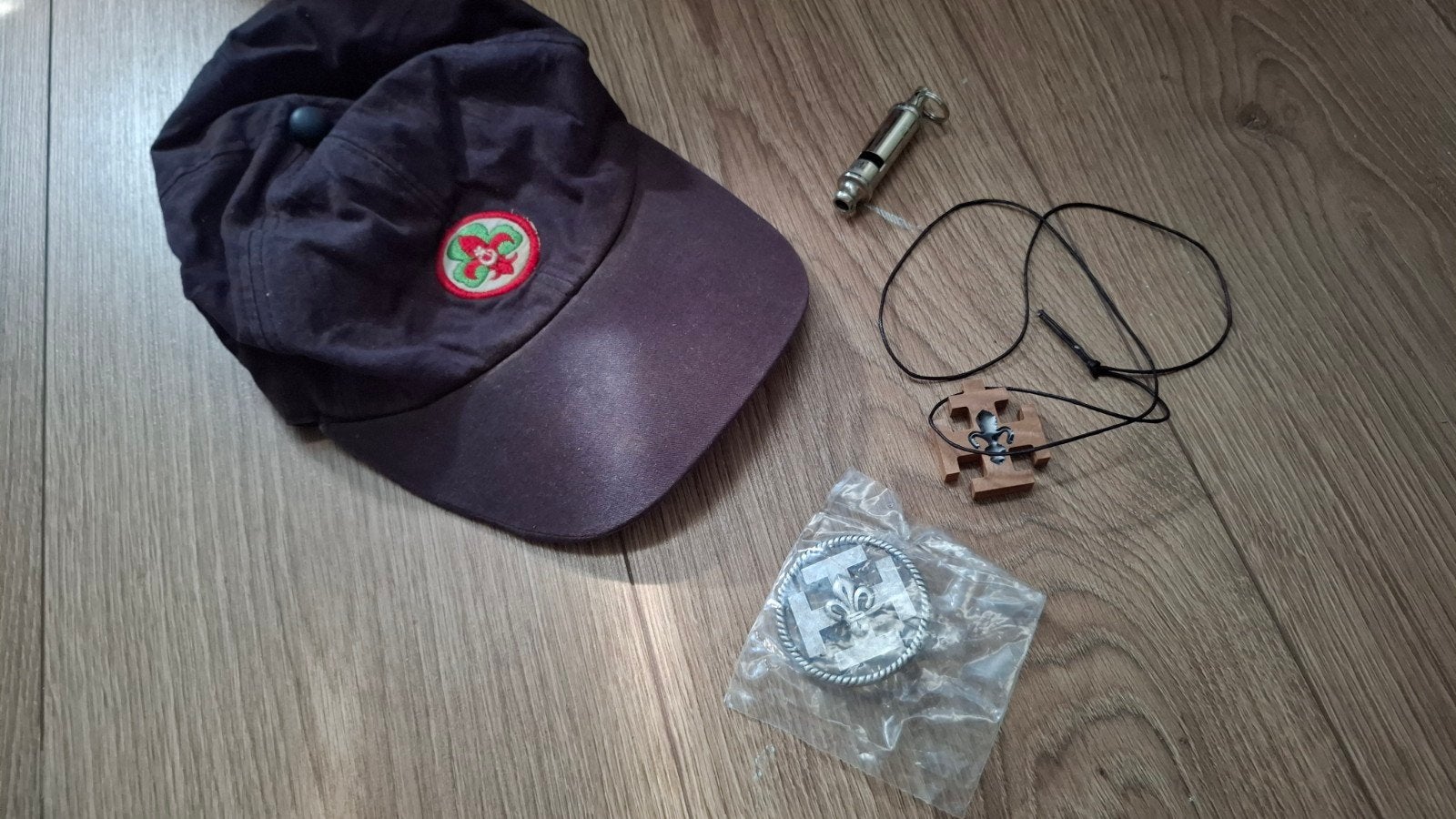 Scouting buitenlandse items, Ophalen of Verzenden, Gebruikt, Embleem, Speld of Insigne