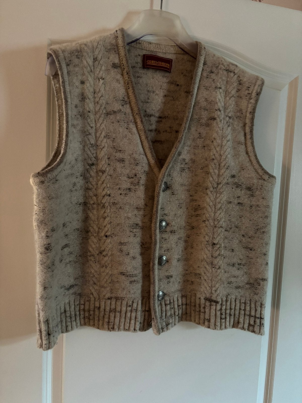 Geiger gilet vest, Kleding | Dames, Bodywarmers, Ophalen of Verzenden, Zo goed als nieuw, Maat 46/48 (XL) of groter, Beige