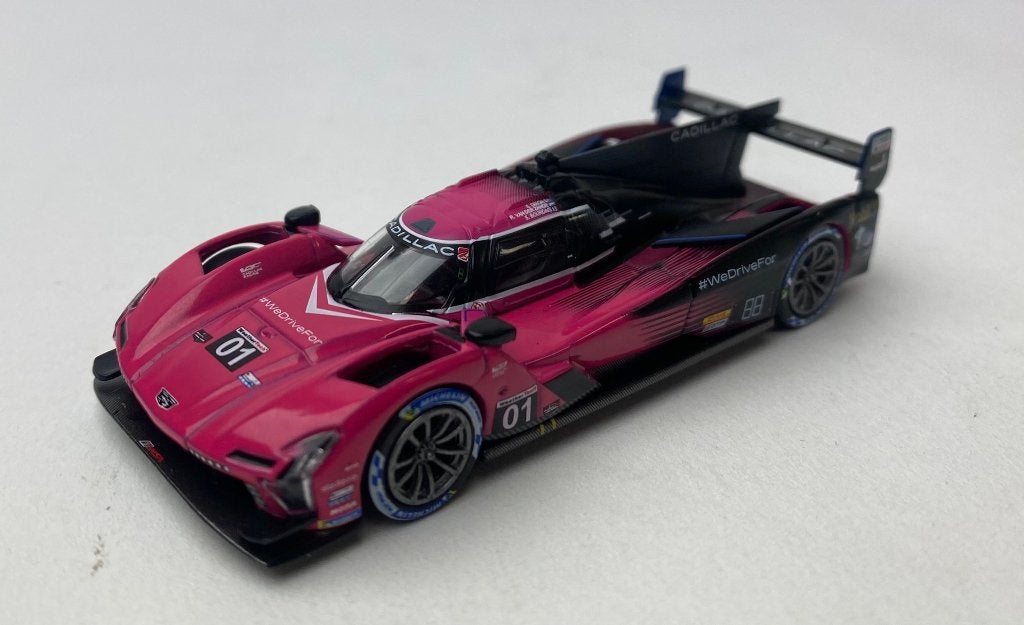 Mini GT 1:64 Cadillac V - Series .R no 01 Cadillac Racing