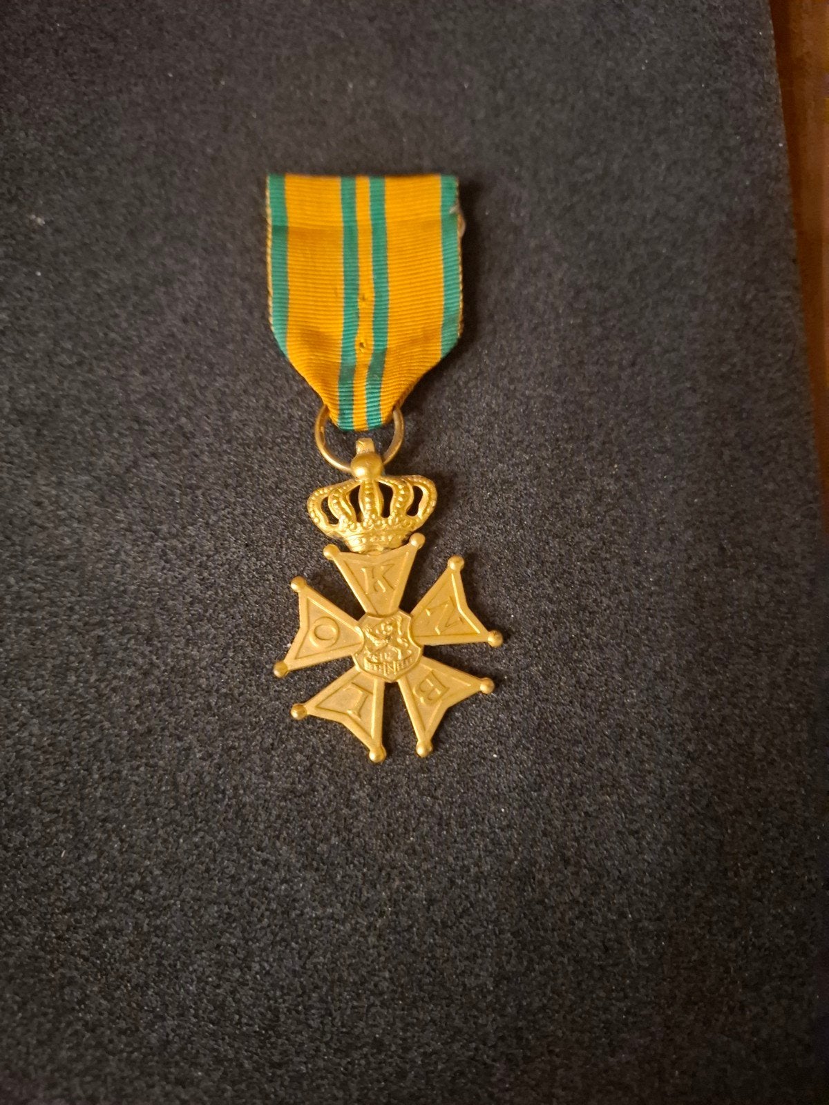 oud model vierdaagse kruisje, Verzamelen, Ophalen of Verzenden, Landmacht, Nederland, Embleem of Badge