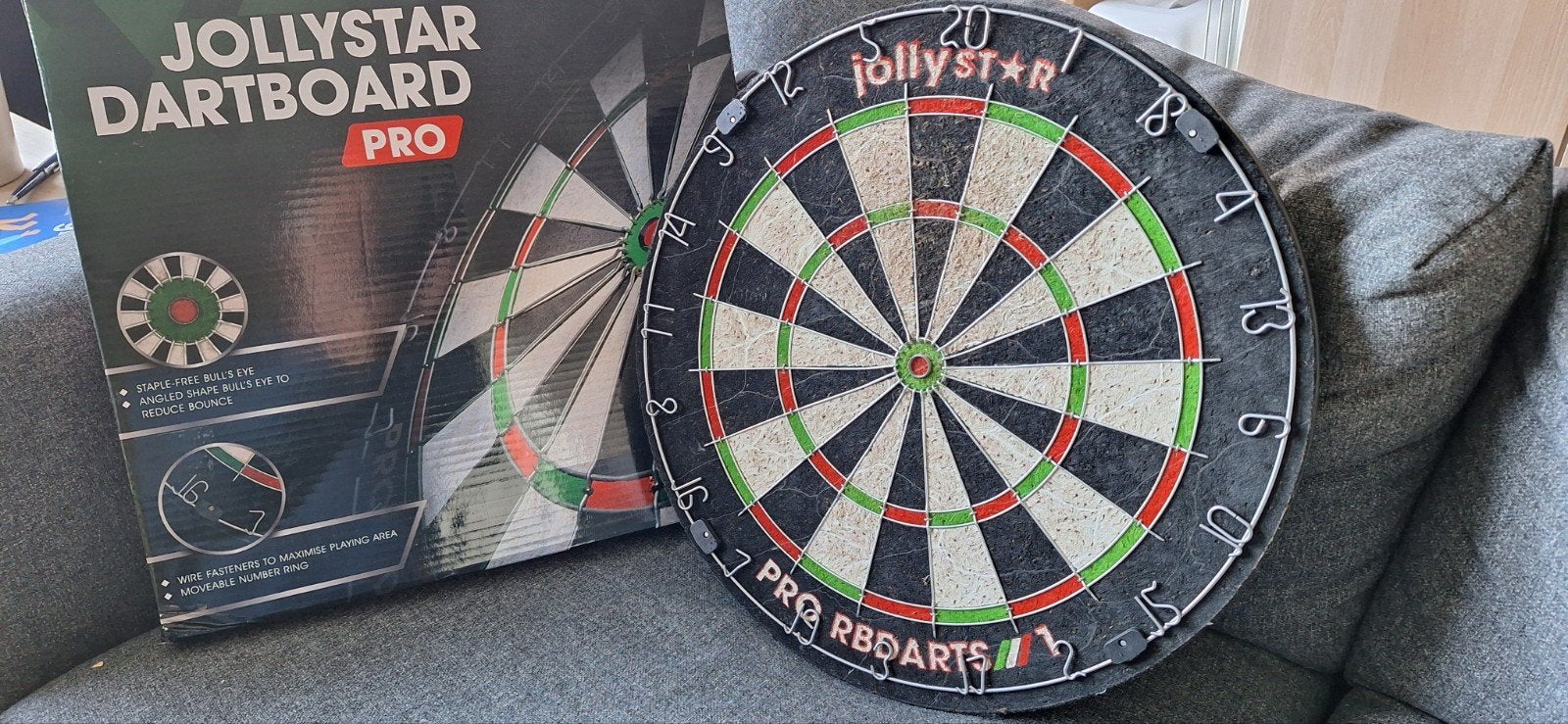 Jollystar Pro Dartbord met 4 sets dartpijltjes, Sport en Fitness, Darts, Ophalen, Gebruikt, Dartbord met pijlen