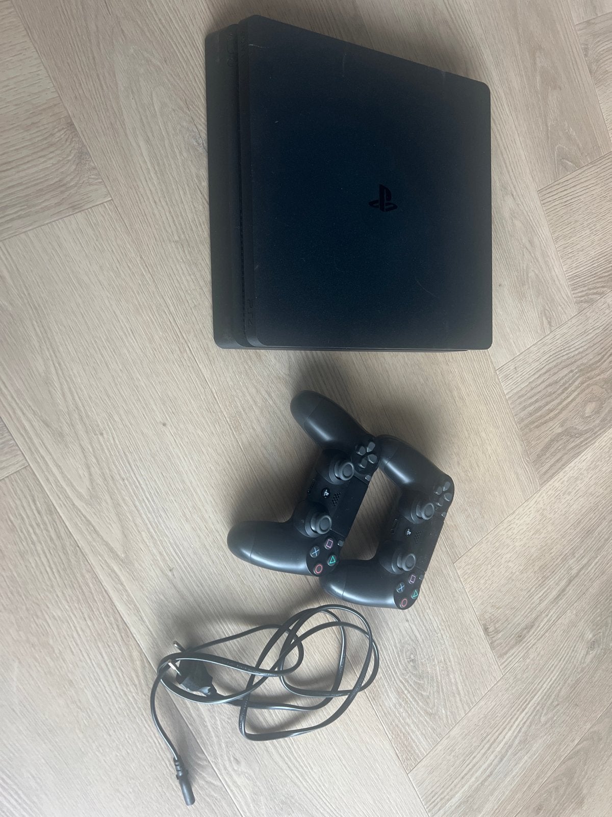 Playstation 4 met defect - Ideaal voor onderdelen, 500 GB, Met 2 controllers, Ophalen of Verzenden, Niet werkend