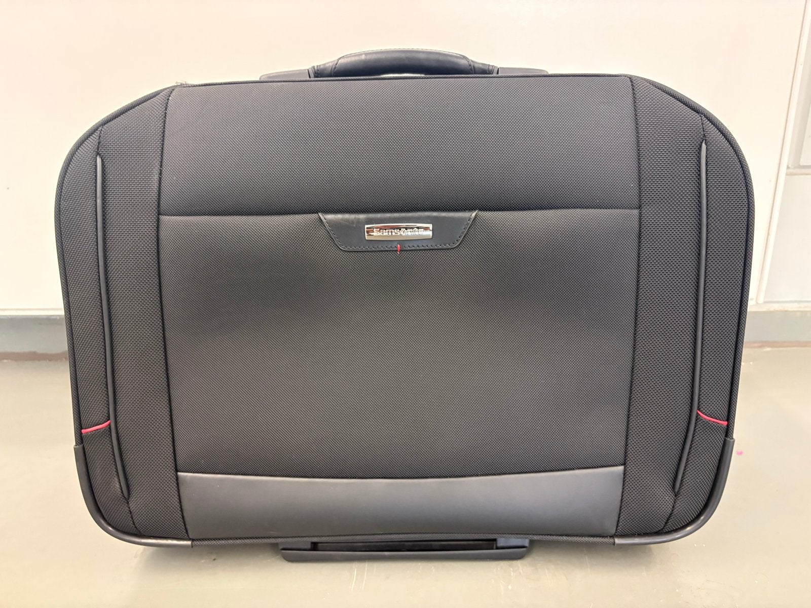 Nieuwe Samsonite Samsonite Pro-DLX 4 Garment Bag on Wheels, Ophalen, 20 tot 30 cm, Zwart, Nieuw