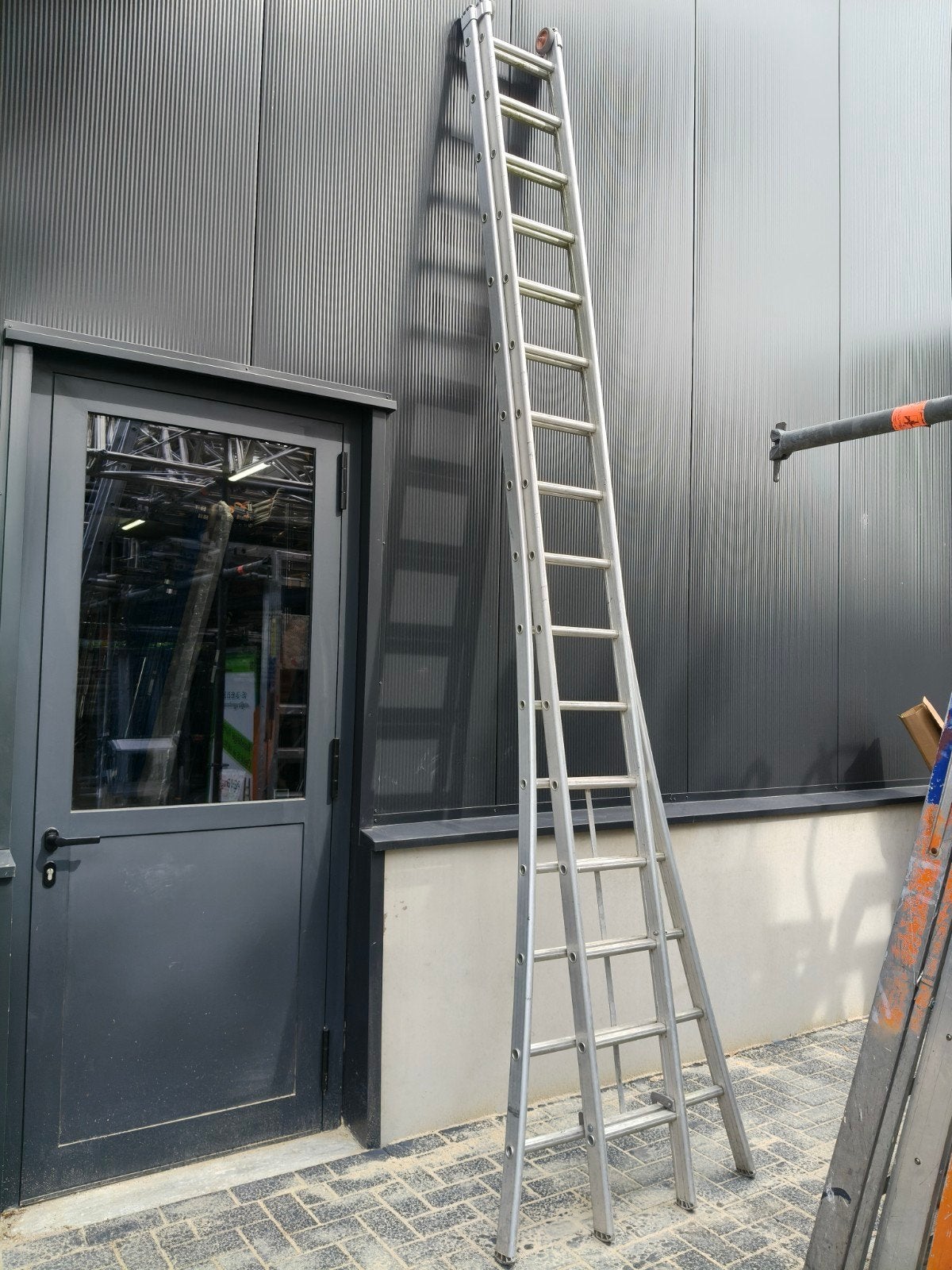 Altrex Rocky 2x16 sports ladder 7.44 mtr maximaal, Ophalen, 4 meter of meer