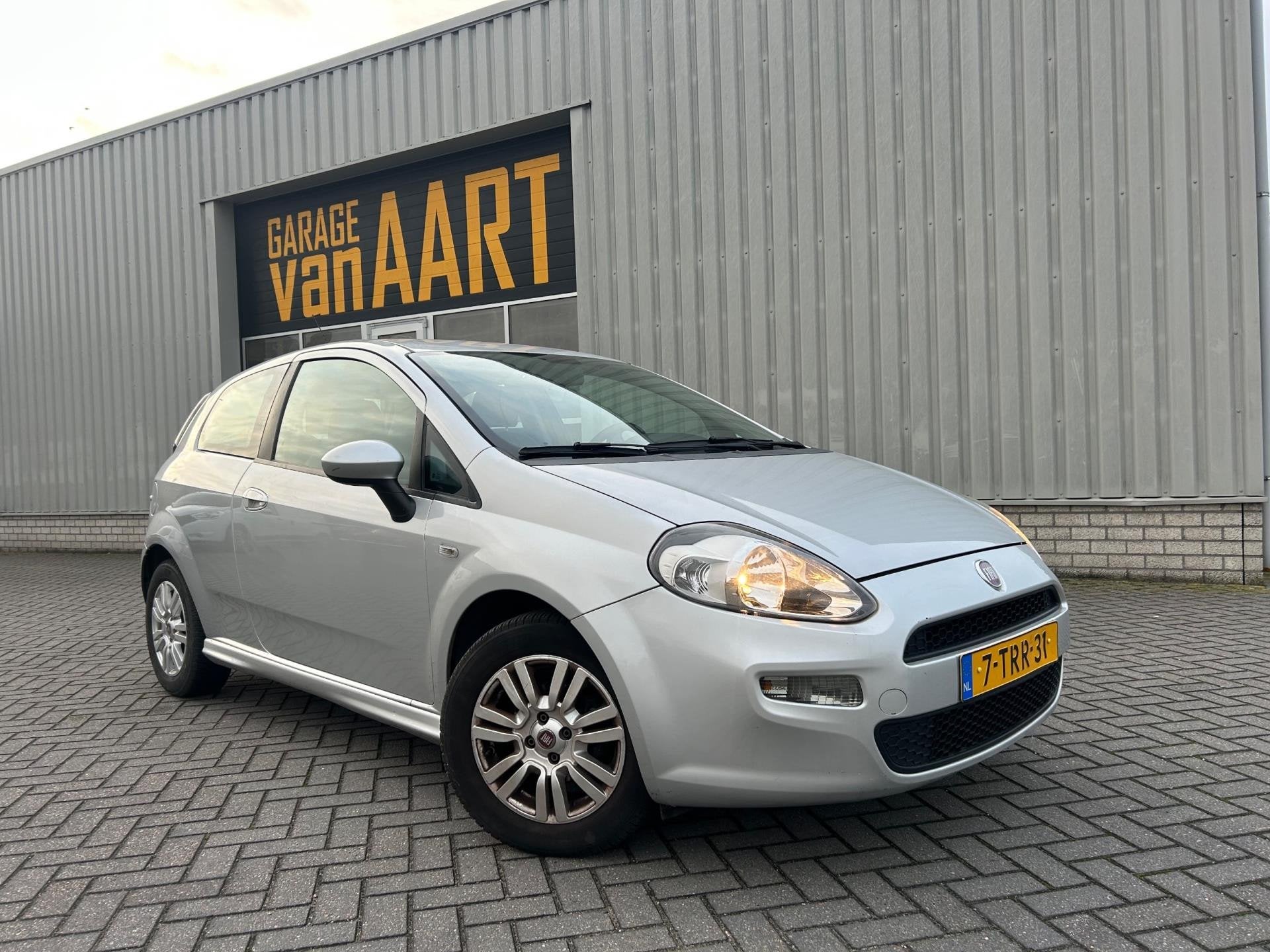 Fiat Punto Evo 0.9 TwinAir Street | DEALER OH | AIRCO |, Auto's, Fiat, Voorwielaandrijving, Euro 6, Origineel Nederlands, Bedrijf
