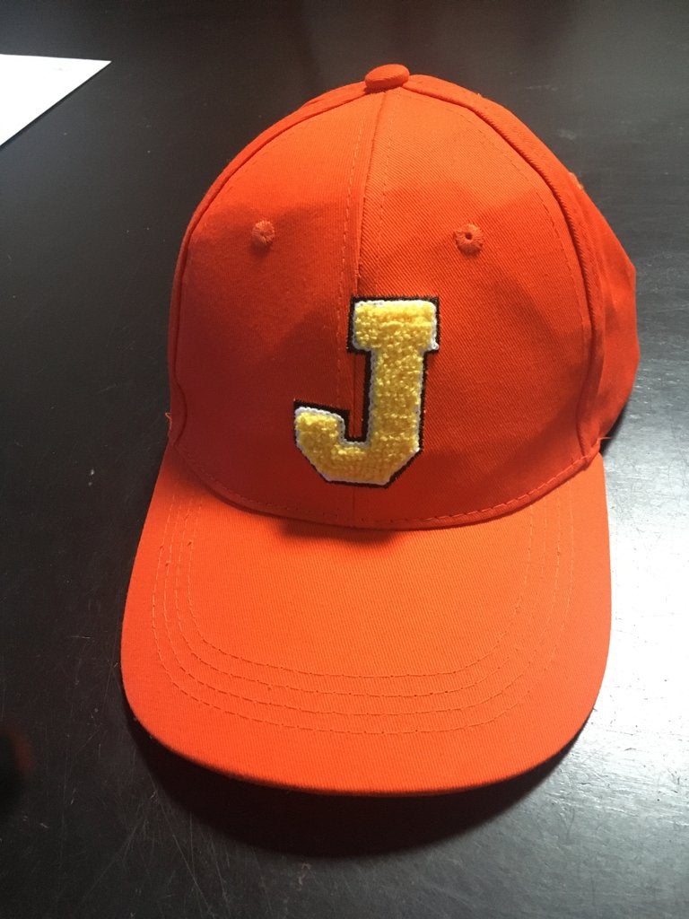 Oranje juich pet met letter J, Ophalen of Verzenden, Zo goed als nieuw, Overige binnenlandse clubs, Pet of Muts