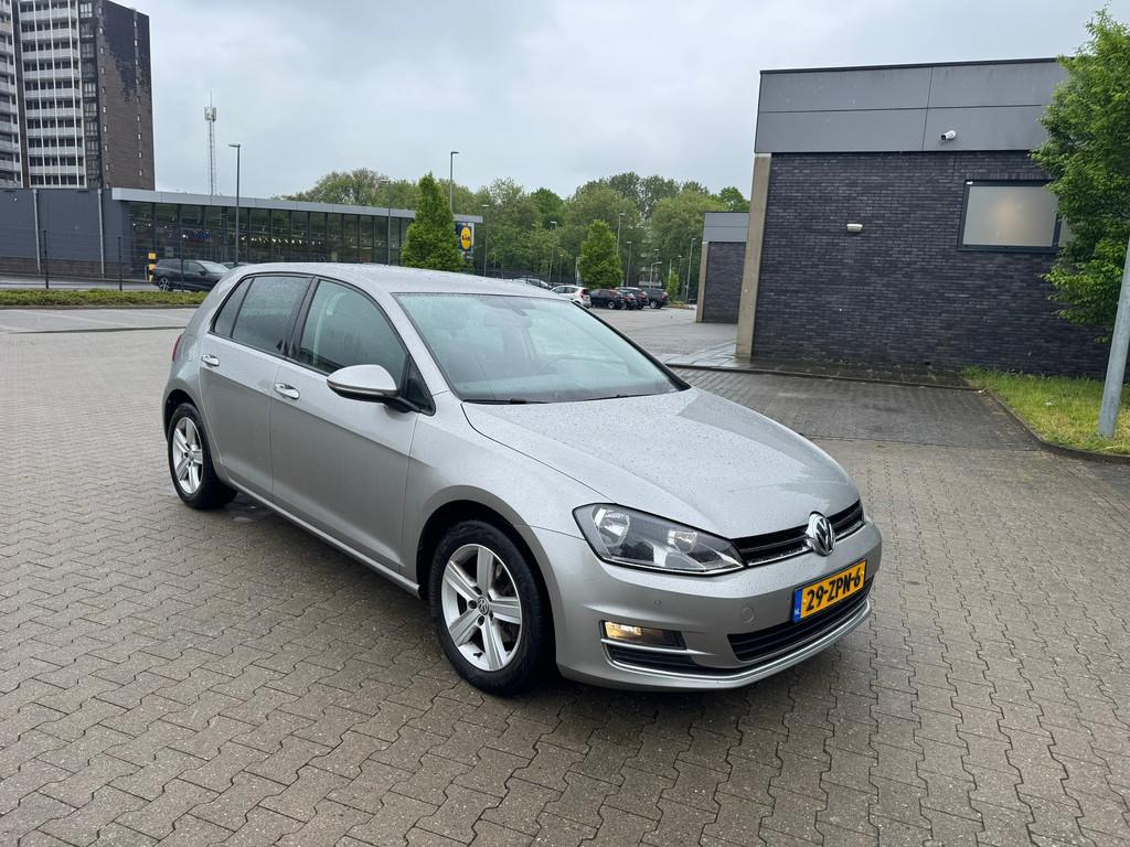 Volkswagen Golf 1.2 TSI Highline, Voorwielaandrijving, Euro 5, Gebruikt, 4 cilinders