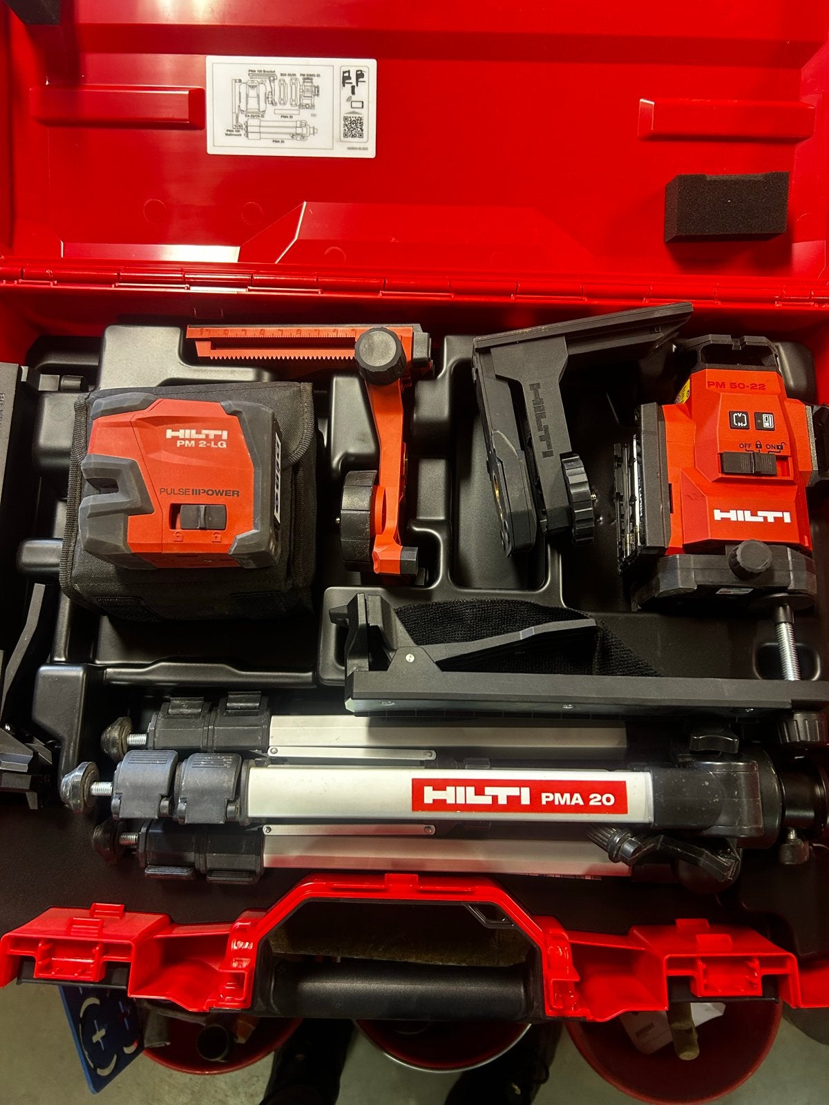 Hilti PM 2-LG en PM 50-22 laserwaterpas set (excl. accu/lade, Doe-het-zelf en Verbouw, Ophalen of Verzenden, Gebruikt