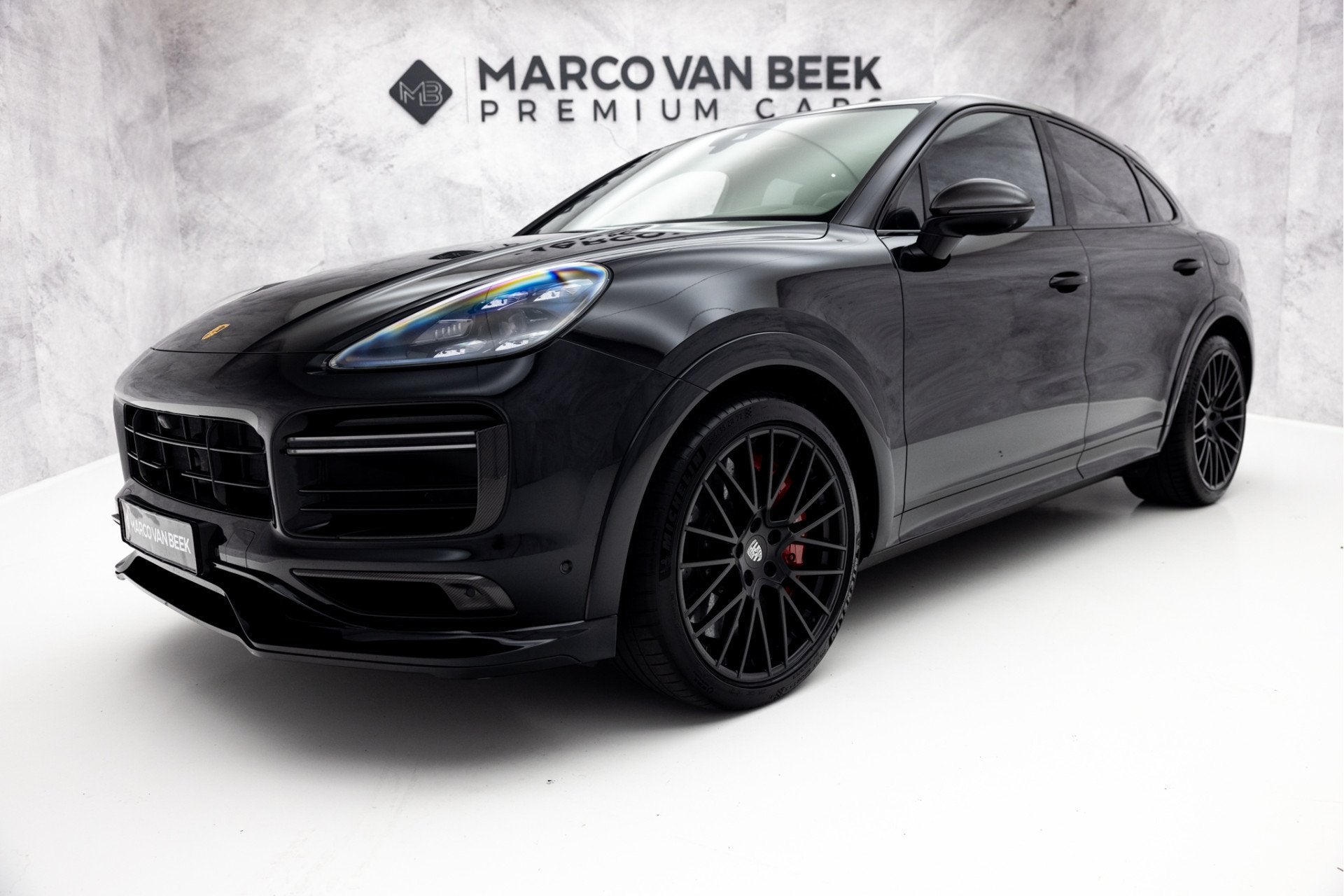 Porsche Cayenne Coupé 4.0 Turbo S E-Hybrid | SportDesign Ca, Automaat, Gebruikt, 3000 kg, Zwart