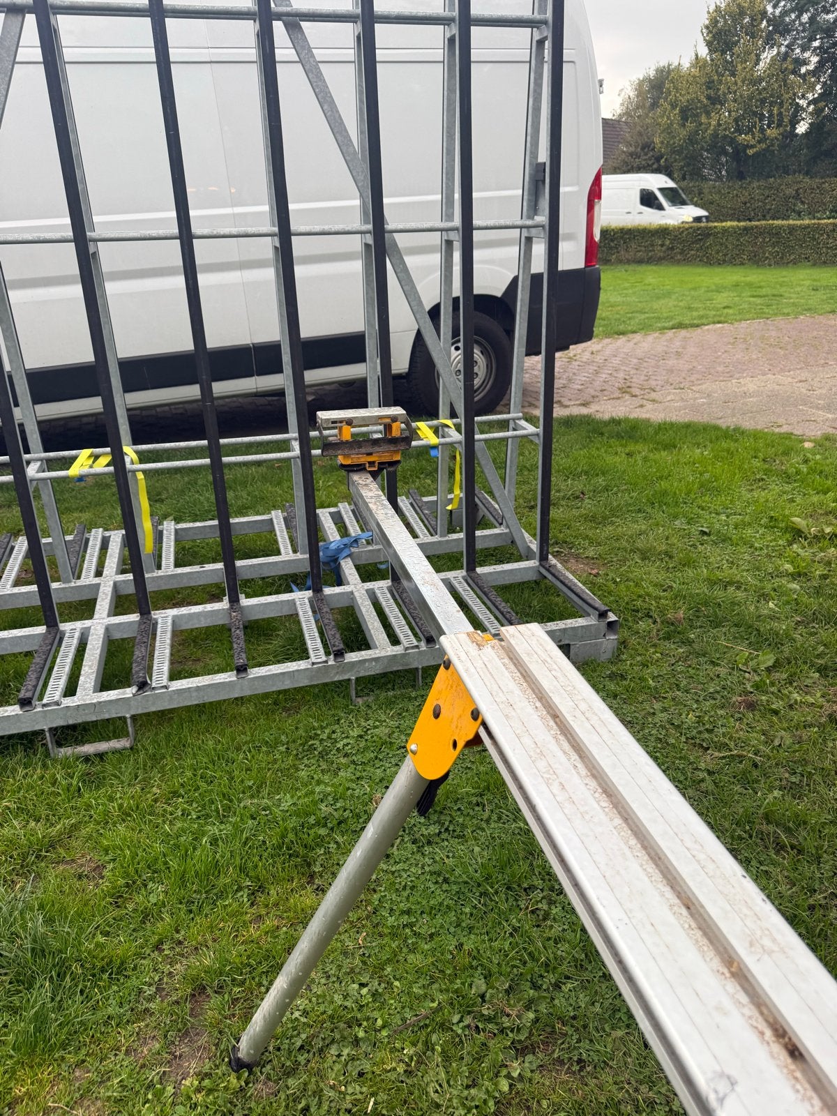 Foto 5 van DeWalt DE7024-XJ