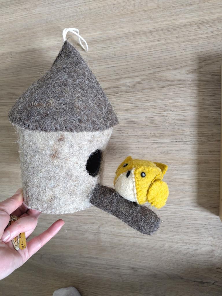 Kids depot vilten vogel huisje, Ophalen of Verzenden, Zo goed als nieuw