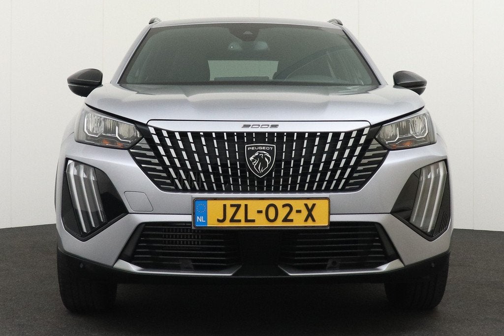 Peugeot 2008 167 PK Aut. Hybrid Allure Half-Leder Climate Ca, Auto's, Peugeot, 1272 kg, Gebruikt, 1199 cc, Leder en Stof