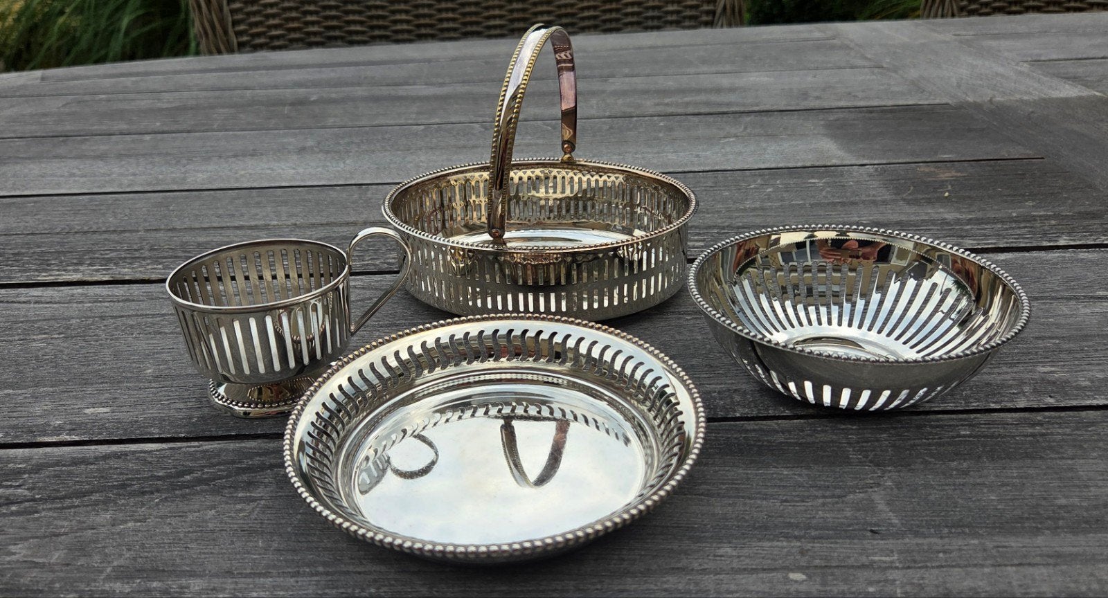 Set van 4 verzilverde mandjes/schalen, Antiek en Kunst, Antiek | Goud en Zilver, Ophalen of Verzenden
