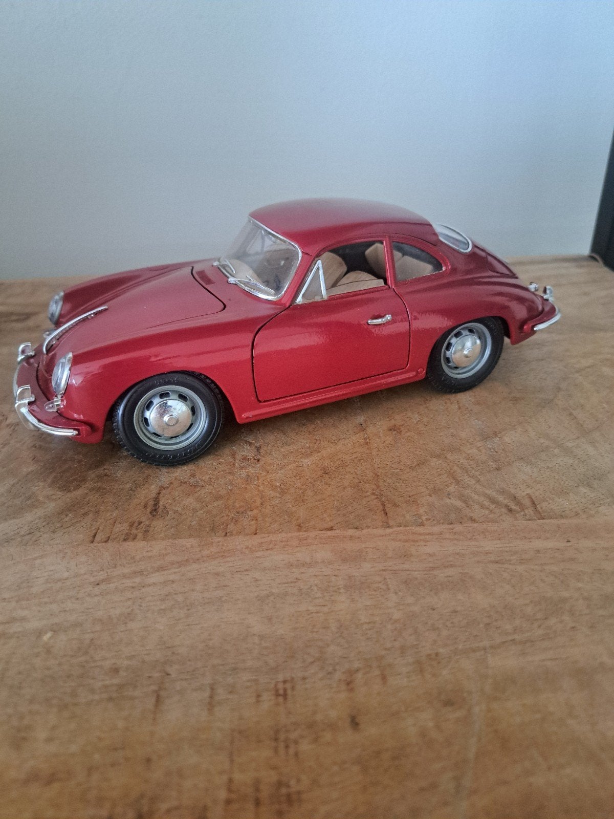 burago model porsche 356 b, Hobby en Vrije tijd, Gebruikt, Auto, Ophalen of Verzenden, N.b