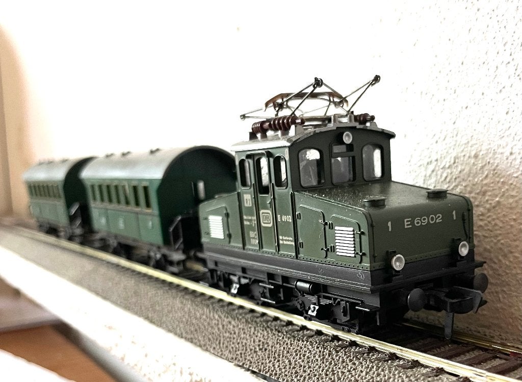 Fleischmann HO DB-treintje: E6902 en twee wagons, Gelijkstroom, -, Verzenden, Fleischmann