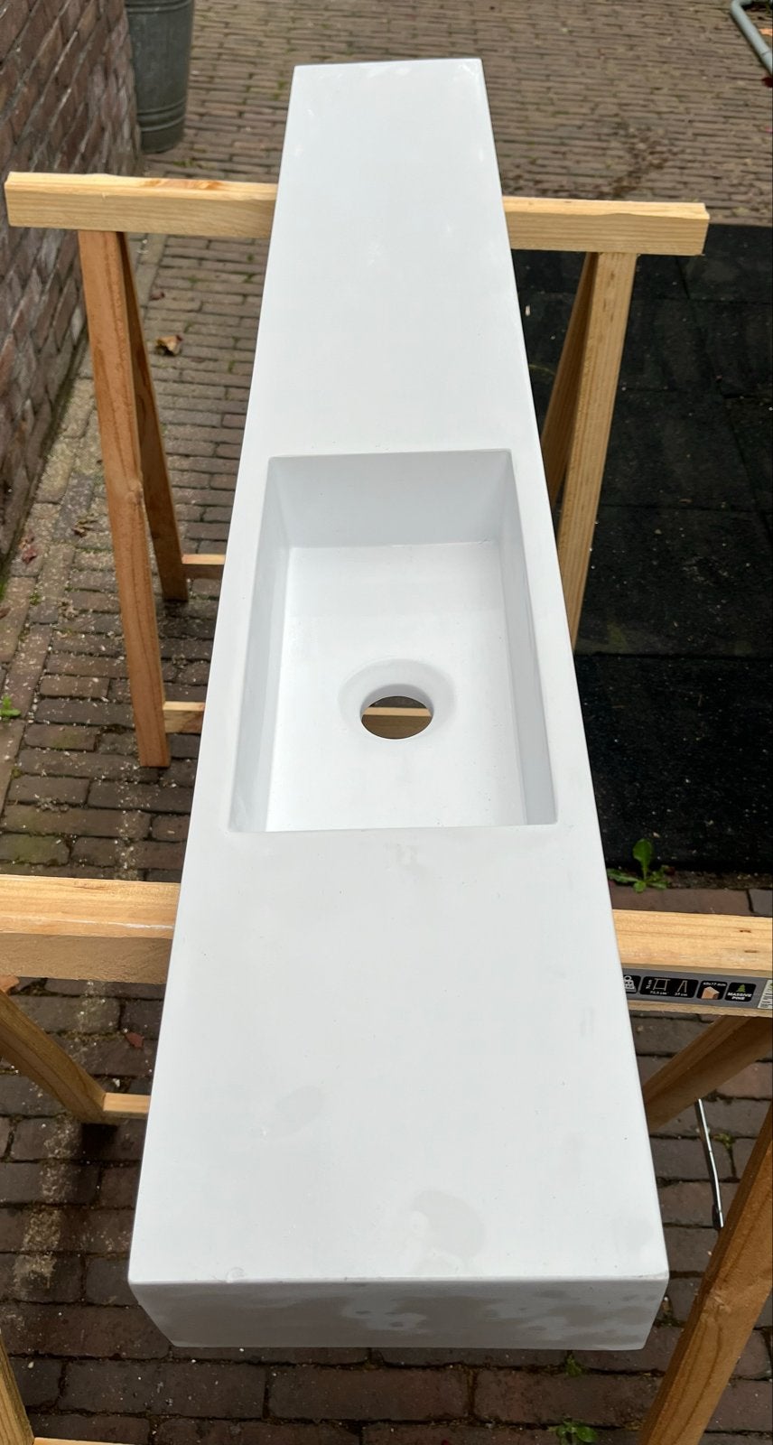 Witte wastafel met geïntegreerde wasbak, Ophalen, 100 tot 150 cm, Nieuw, Minder dan 100 cm