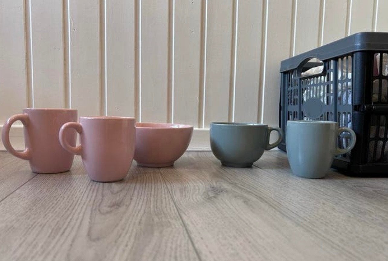Complete uitzet: servies, bestek, glazen (6 persoons), Ophalen of Verzenden, Zo goed als nieuw, Keramiek, Compleet servies