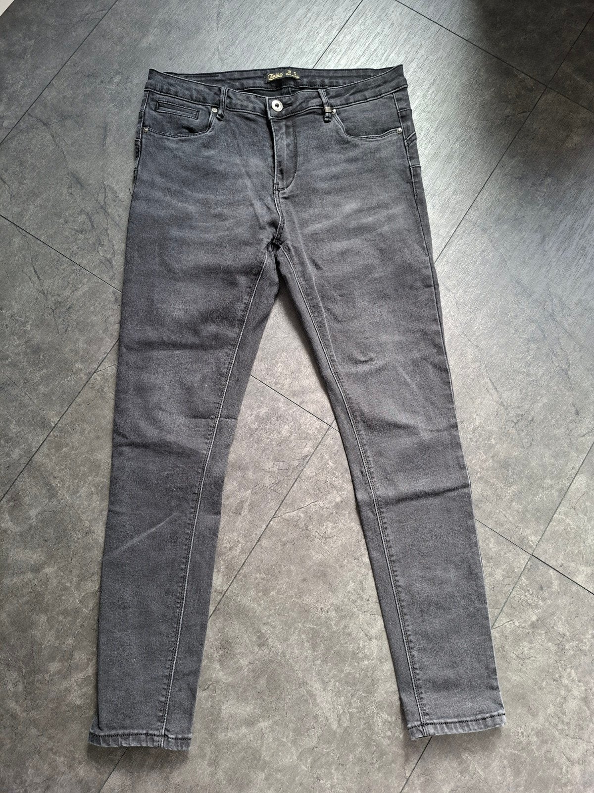 Toxik3 push-up jeans mt. 42 - Zo goed als nieuw, Ophalen of Verzenden, Zo goed als nieuw, W33 - W36 (confectie 42/44), Grijs